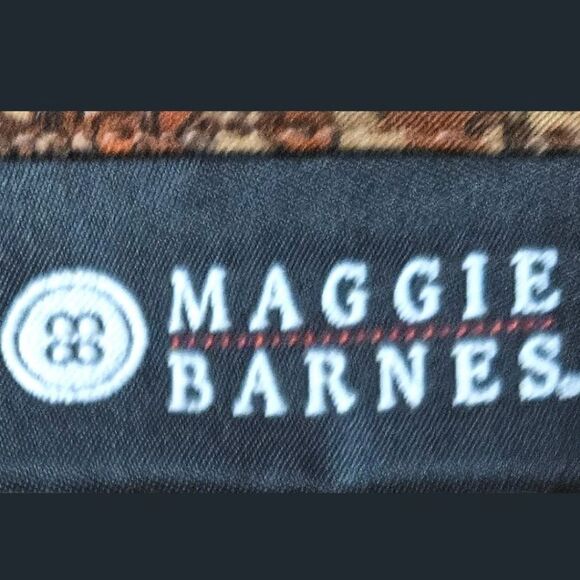 NWOT MAGGIE BARNES Plus Size Rose Abstract Tie Front Blouse - Picture 9 of 14